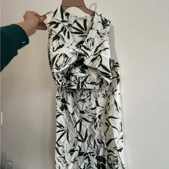 Abercrombie & Fit h Tropical Print Cutout Maxi set ! Size XS - Picture 6 of 6